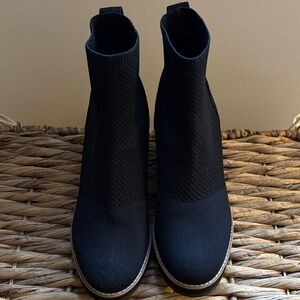 Eileen Fisher Black Ankle Booties